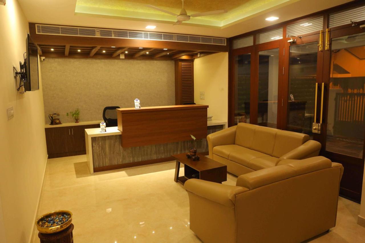 埃尔讷古勒姆 Kira Palace Residency酒店 外观 照片