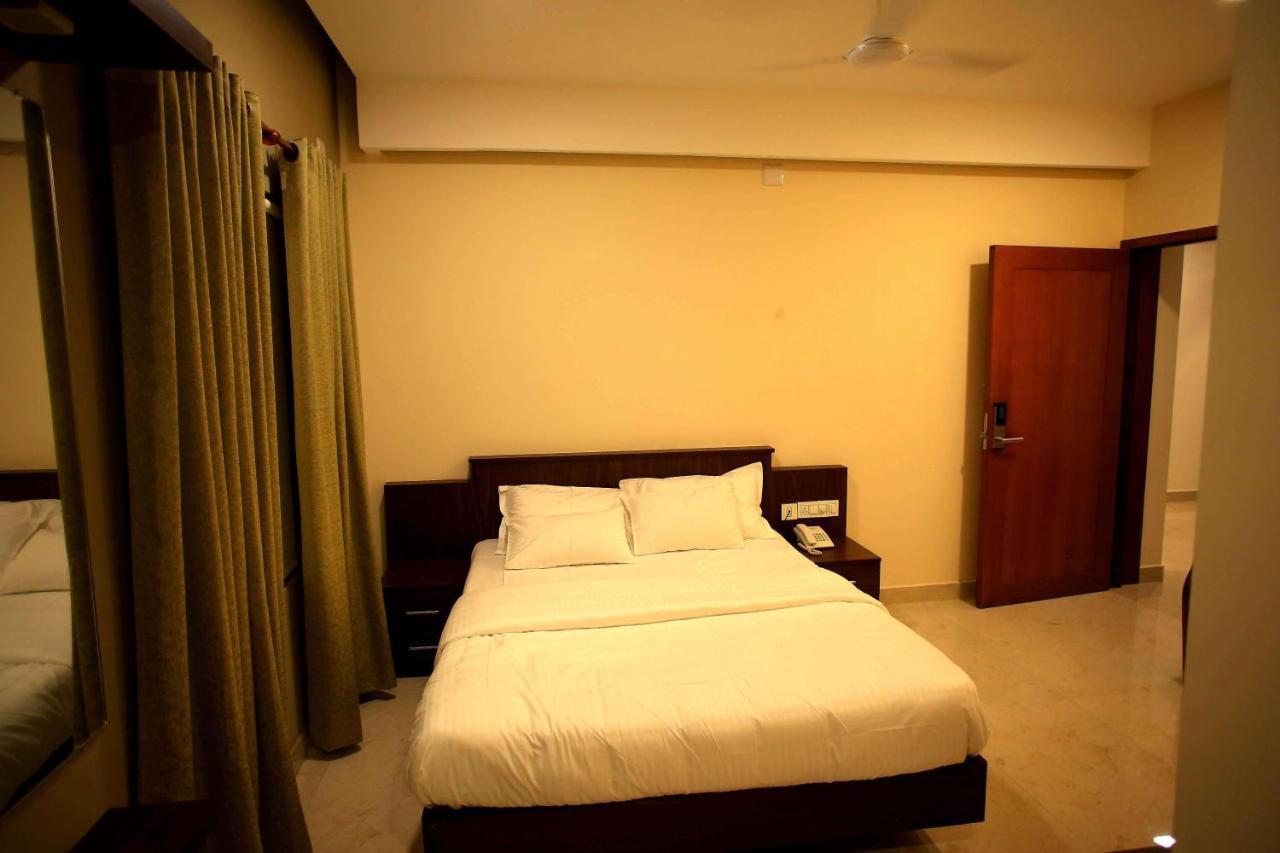 埃尔讷古勒姆 Kira Palace Residency酒店 外观 照片