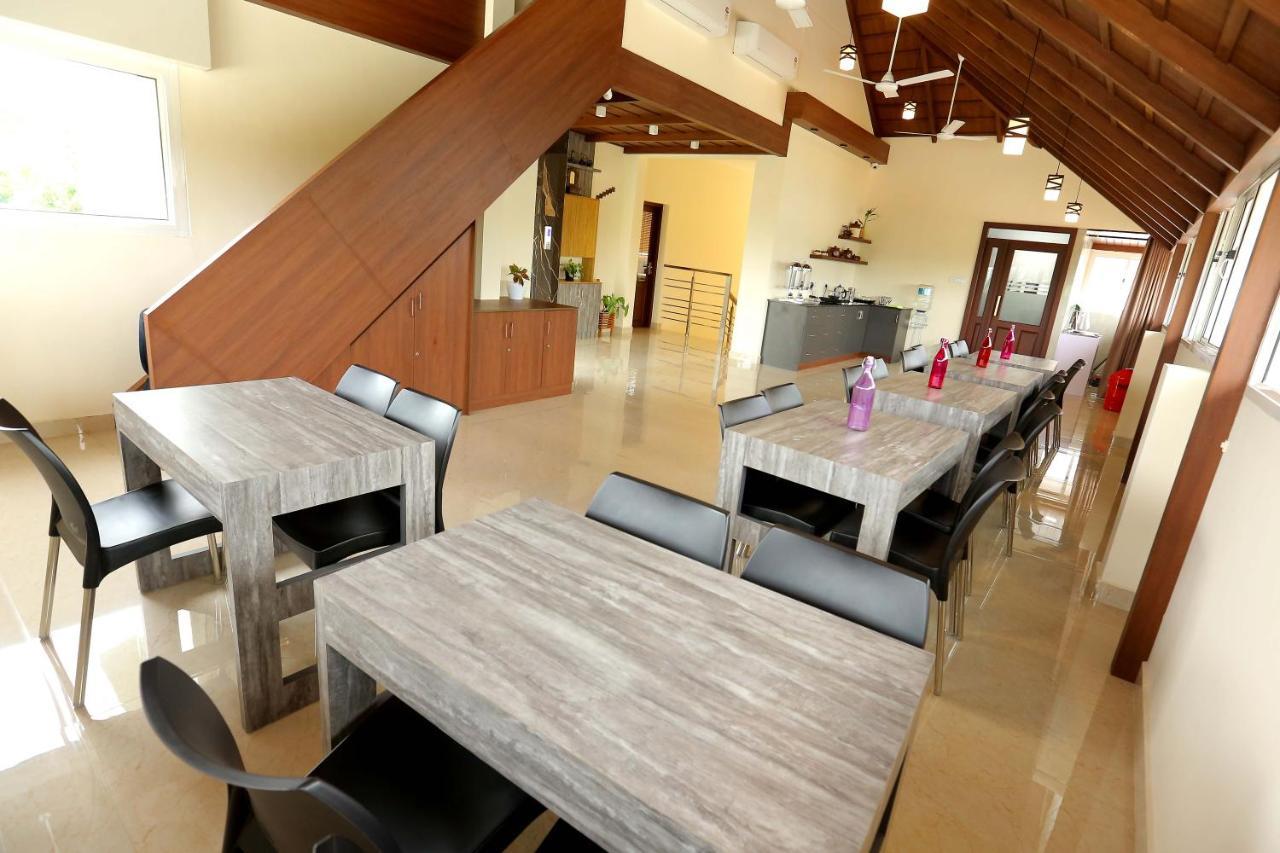 埃尔讷古勒姆 Kira Palace Residency酒店 外观 照片