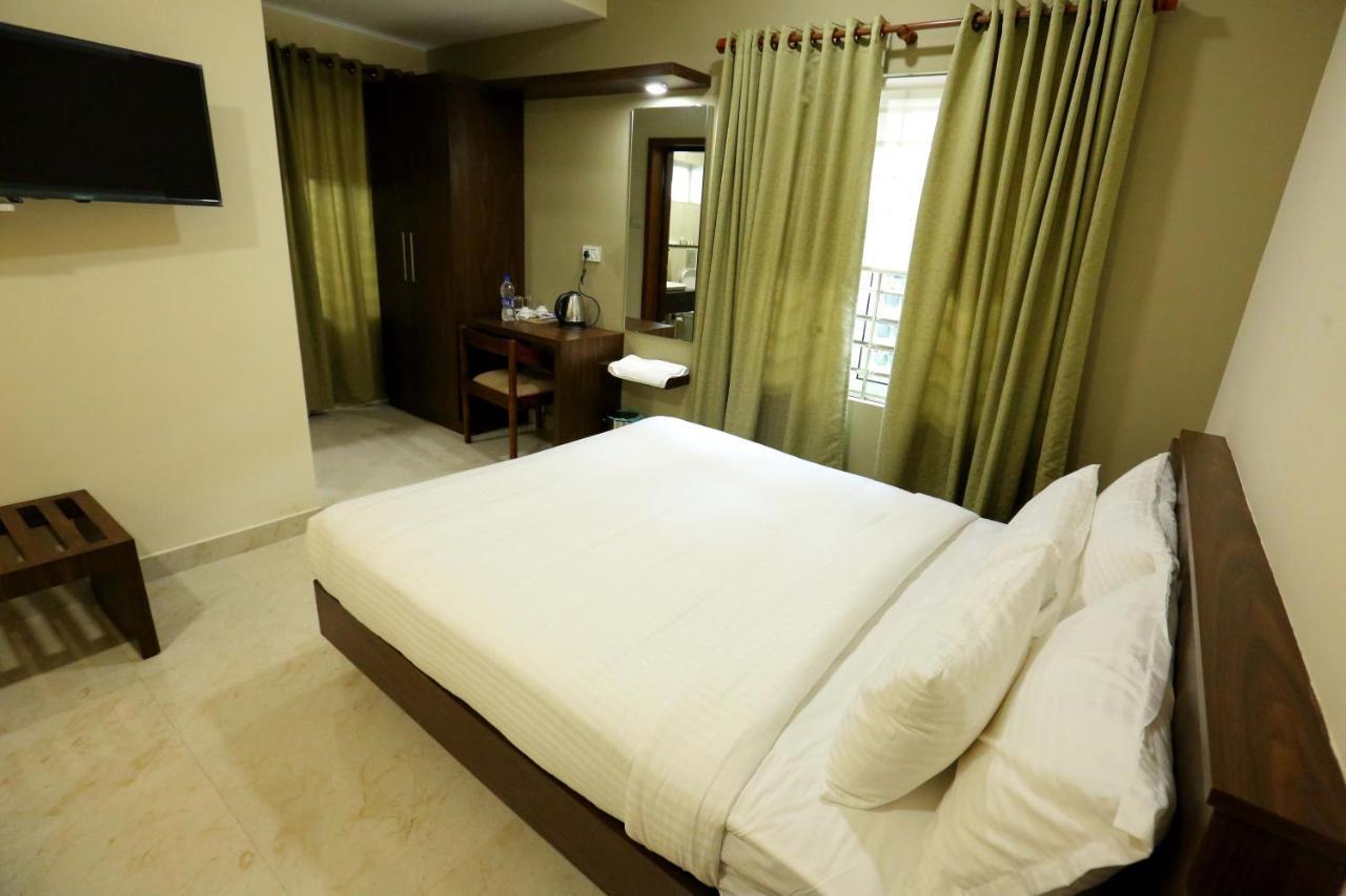 埃尔讷古勒姆 Kira Palace Residency酒店 外观 照片