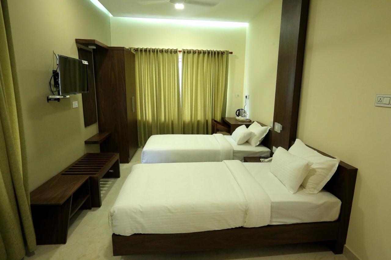 埃尔讷古勒姆 Kira Palace Residency酒店 外观 照片
